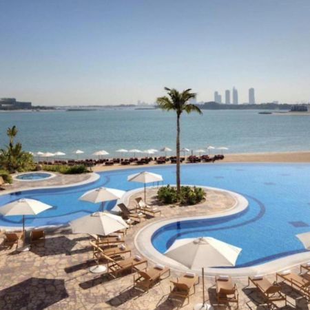 迪拜Tiara - Luxury Palm Jumeirah - Private Beach And Pool!公寓 外观 照片