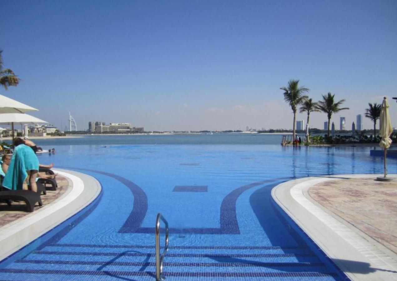 迪拜Tiara - Luxury Palm Jumeirah - Private Beach And Pool!公寓 外观 照片